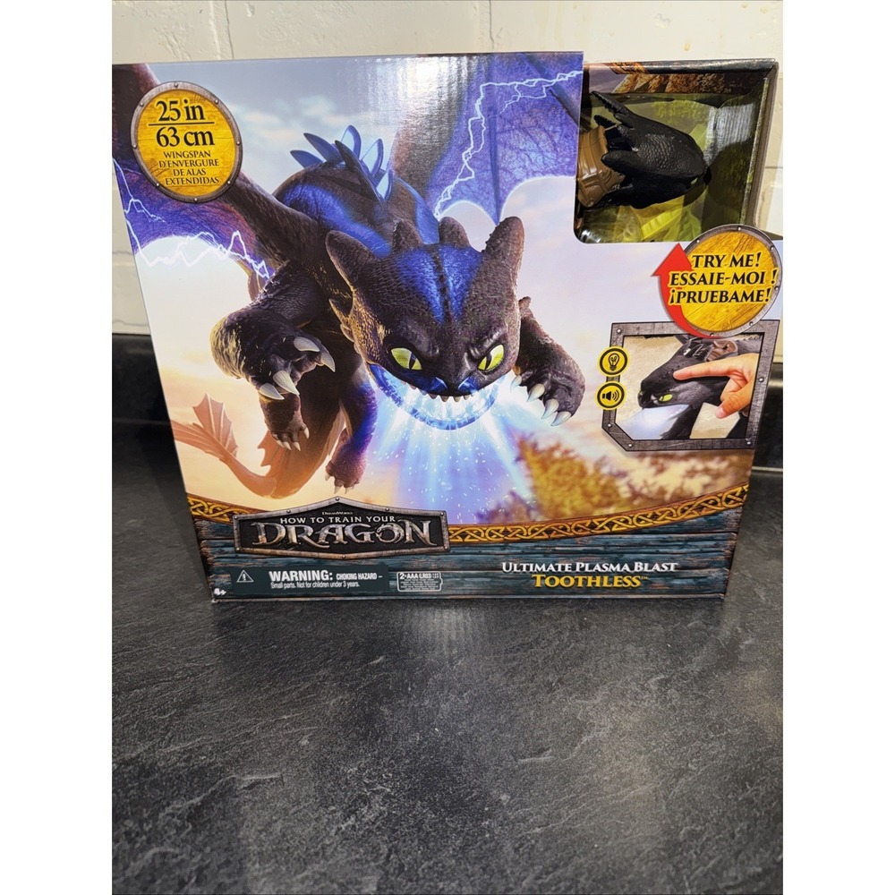 How to Train Your Dragon ULTIMATE PLASMA BLAST TOOTHLESS Lights and Sound Figure